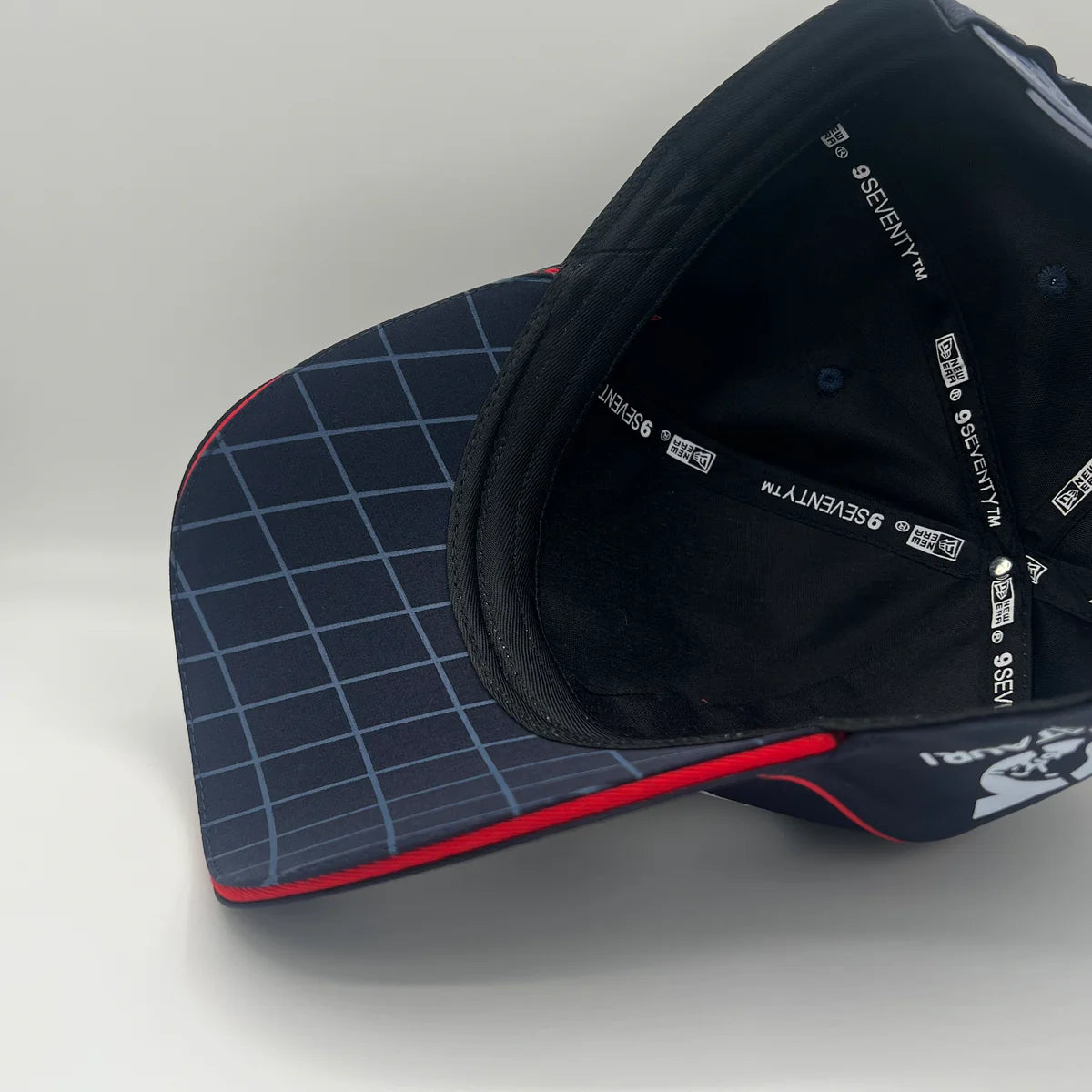 Max Verstappen RB Bundle – Free 2025 Cap