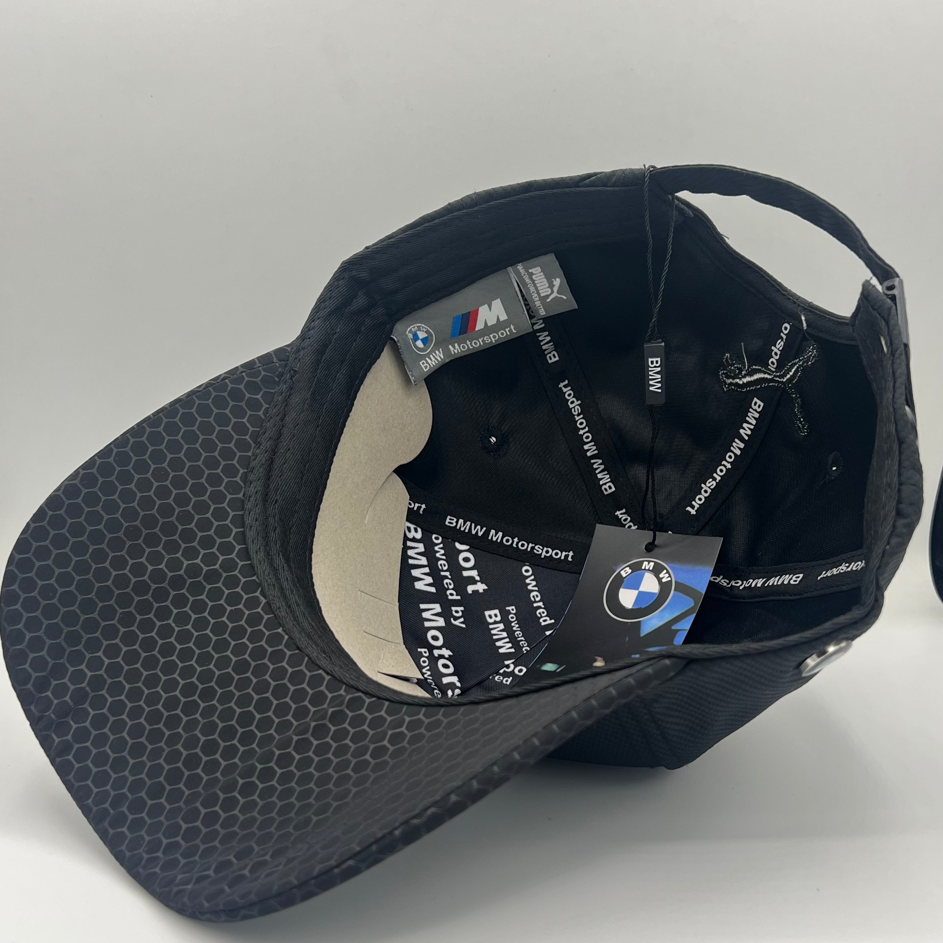 BMW Black Cap