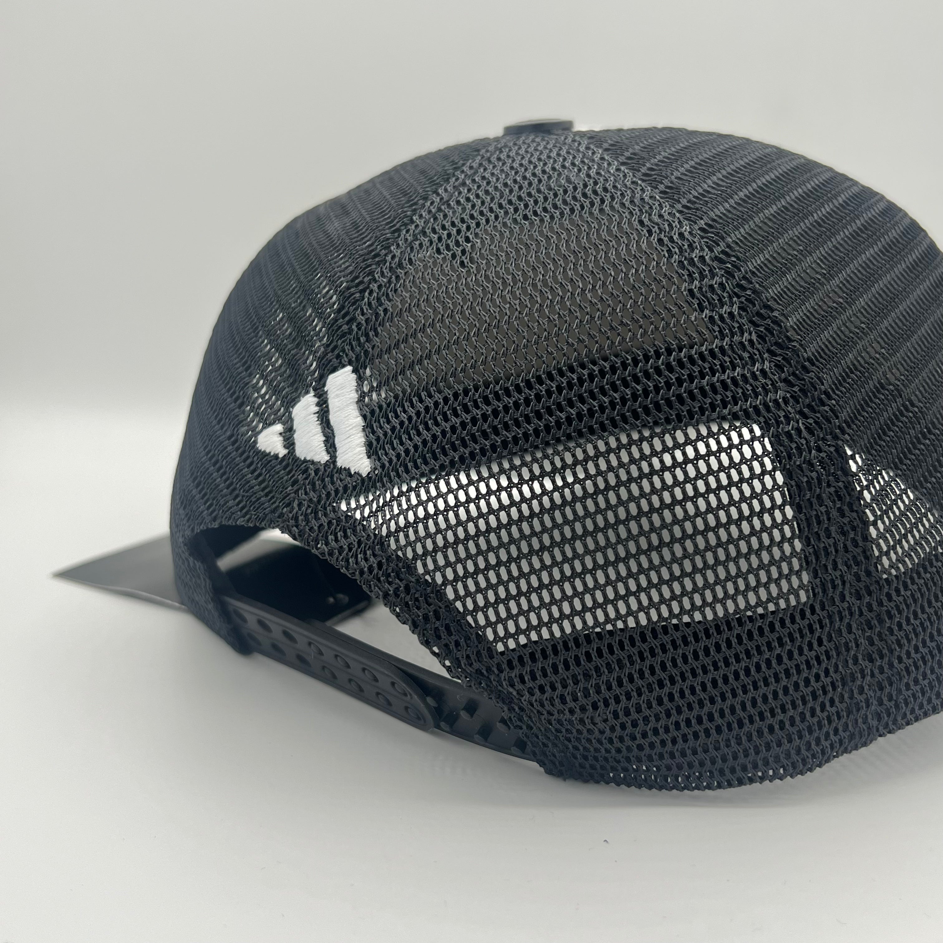 MRC F1 Logo ADS 2025 WHITE Team Trucker Cap