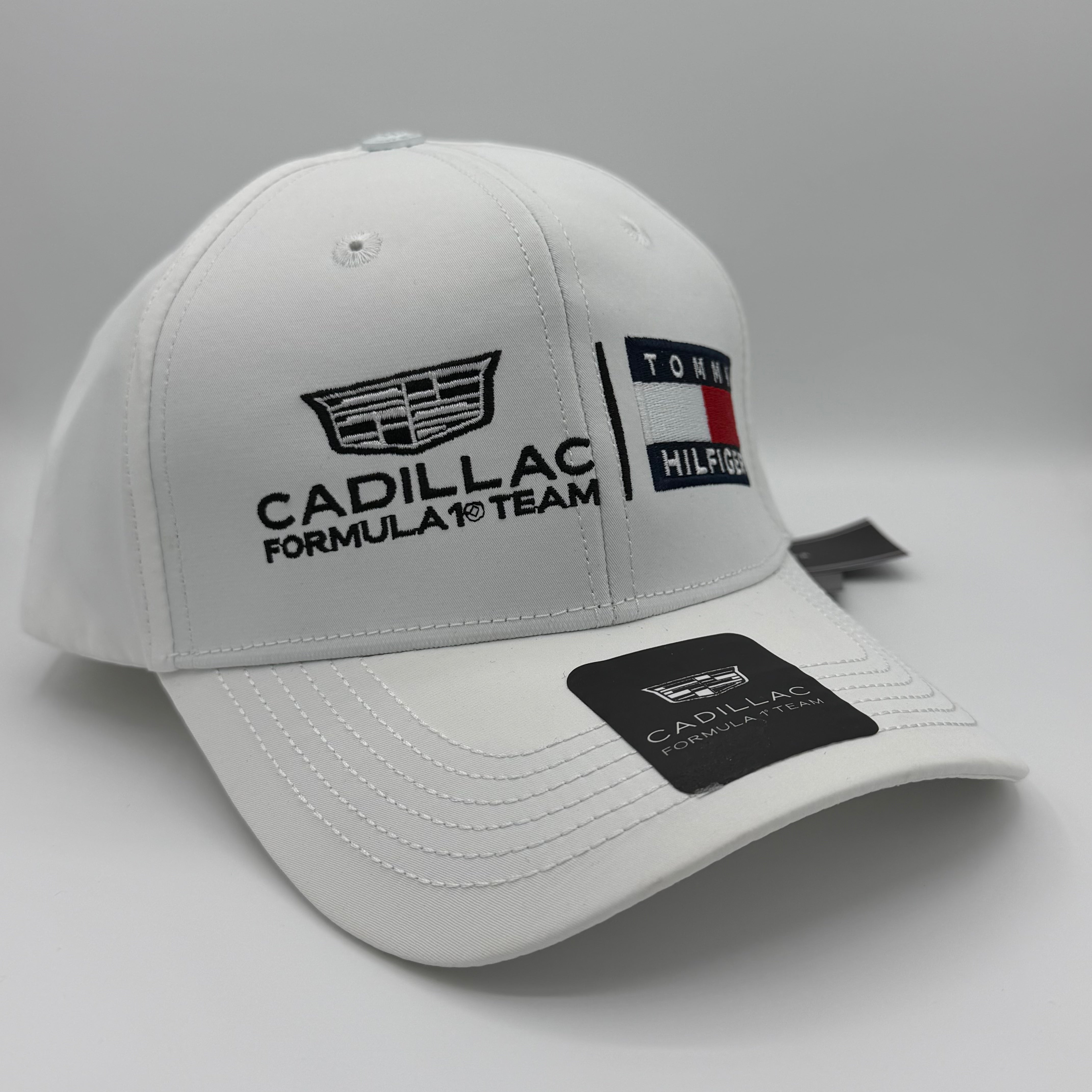 Cadillac TH 2026 White Cap