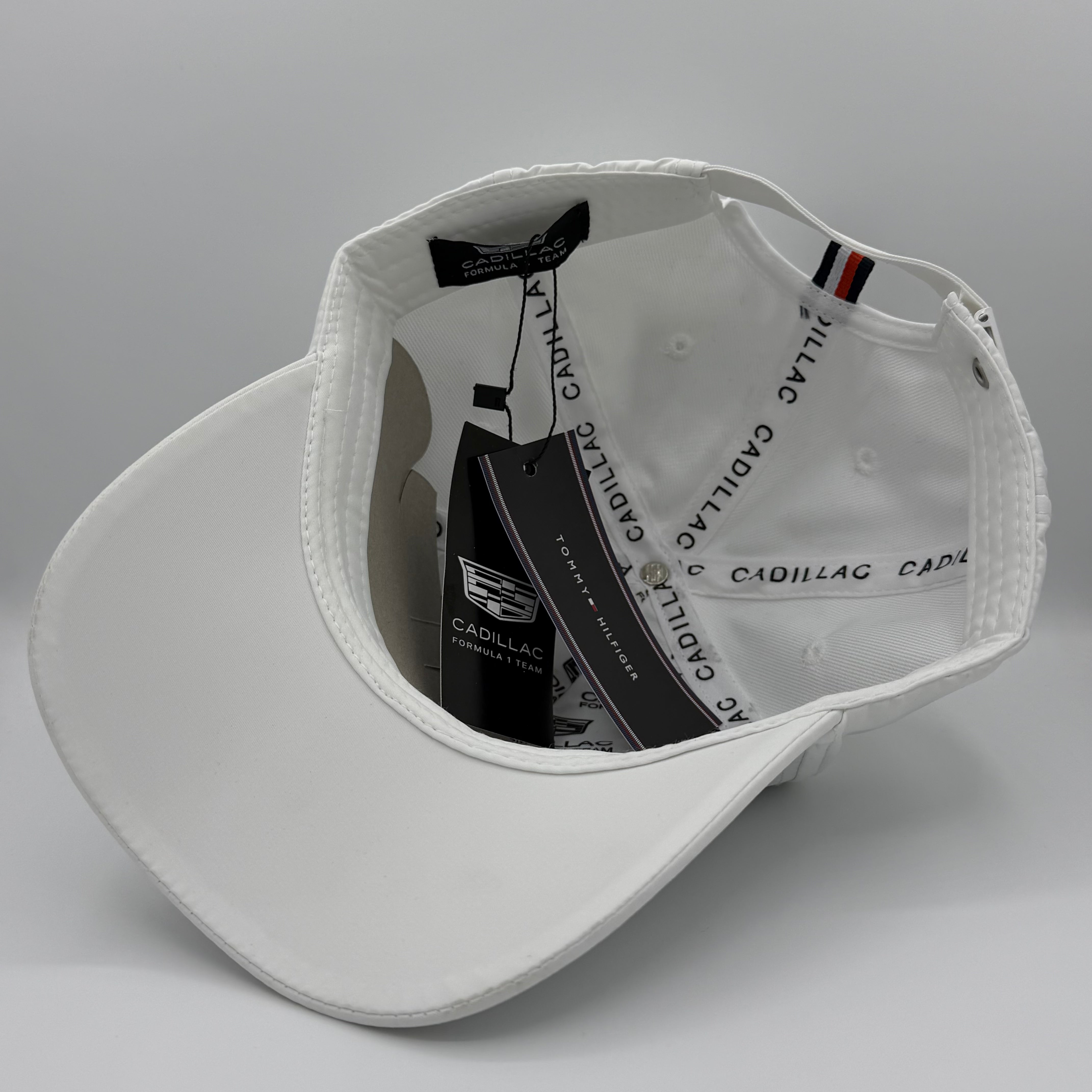 Cadillac TH 2026 White Cap