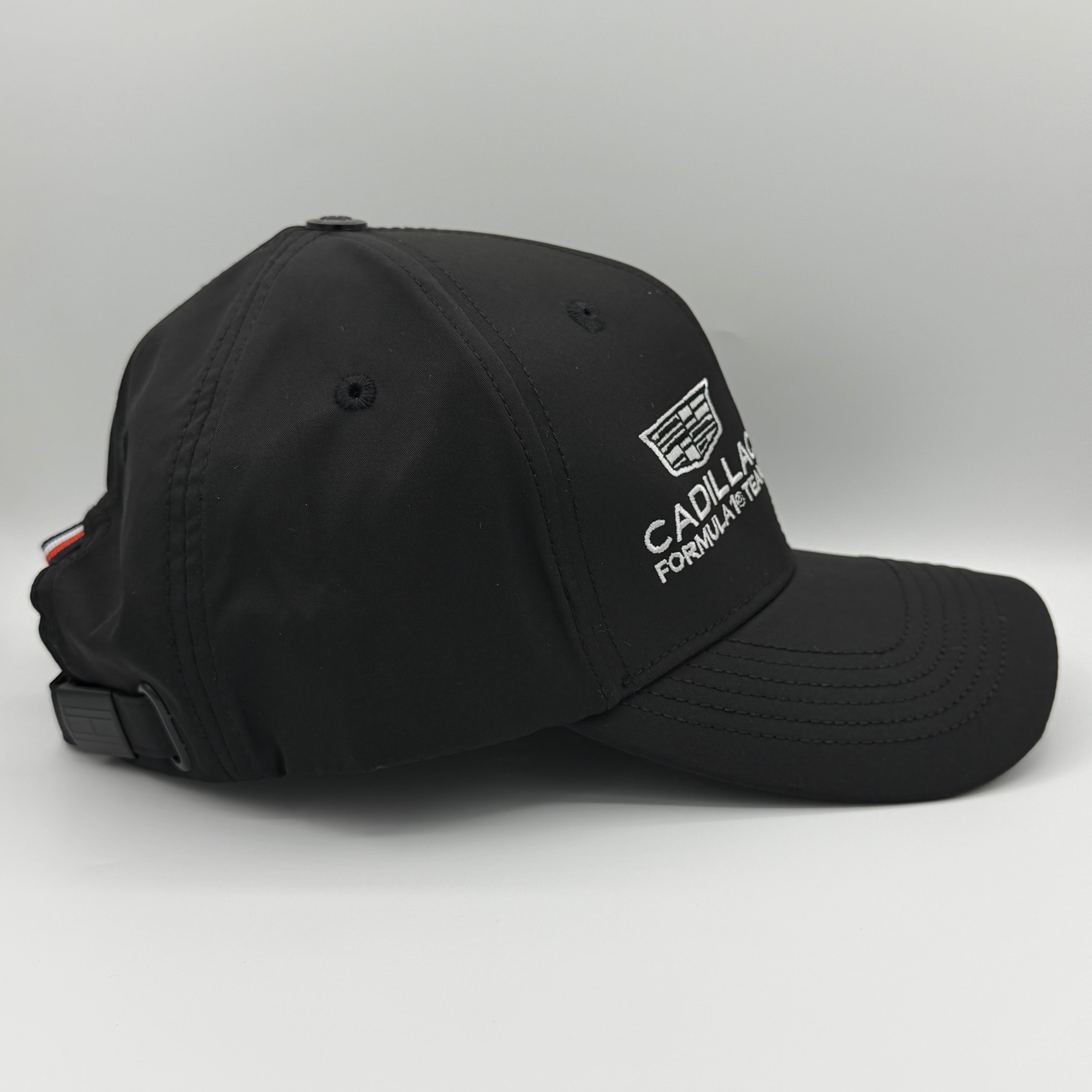 Cadillac TH 2026 Black Cap