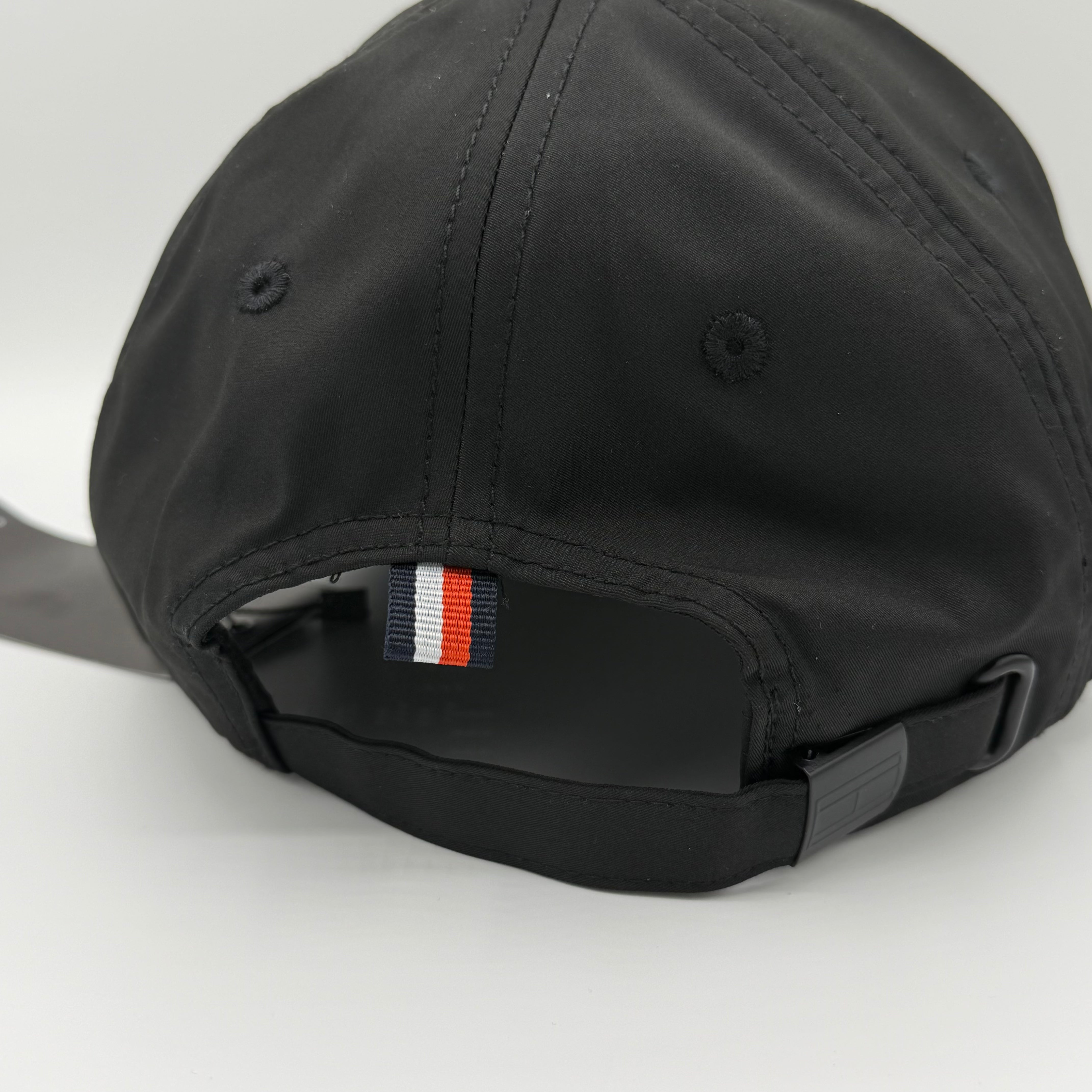 Cadillac TH 2026 Black Cap