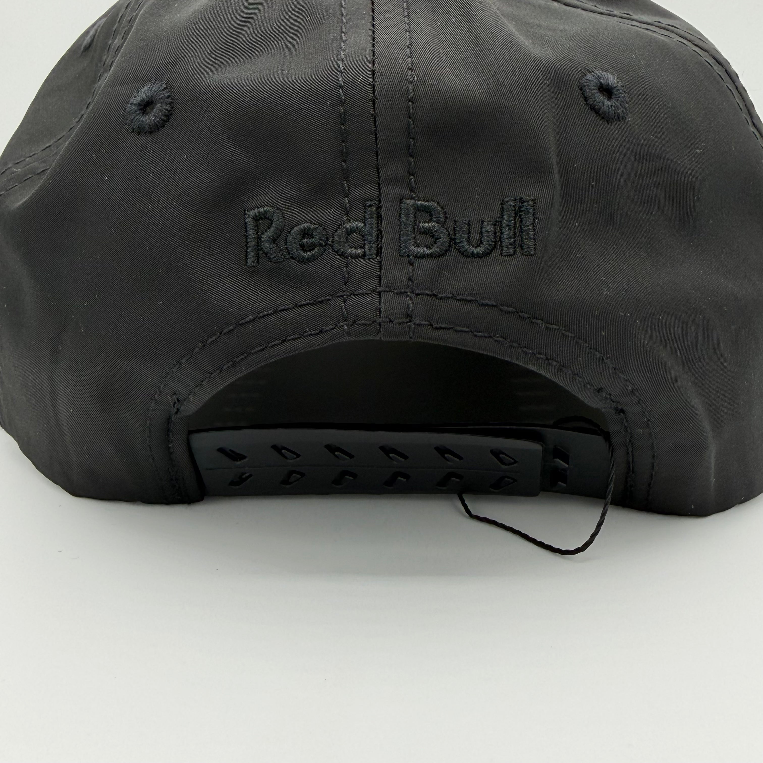 RB 2026 Black NE Cap