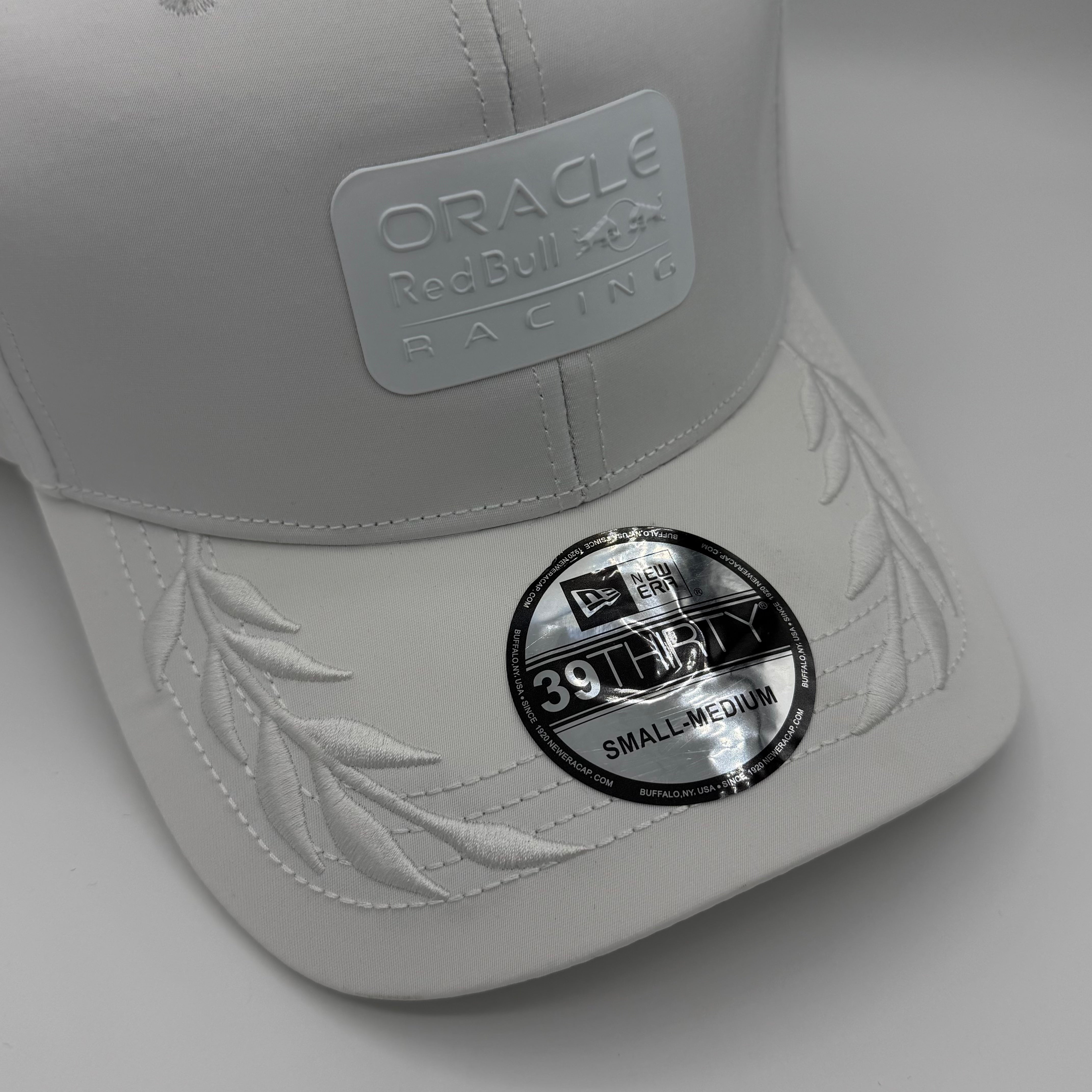RB 2026 White NE Cap